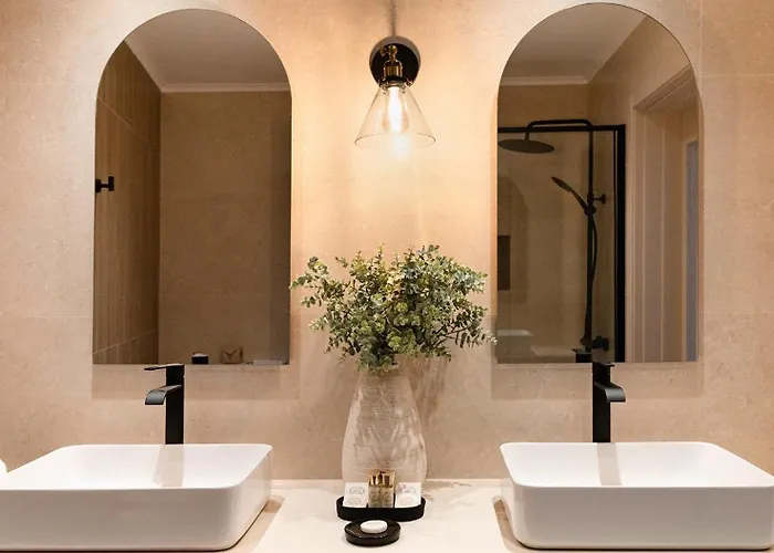 Real D Ξενοδοχείο 4*